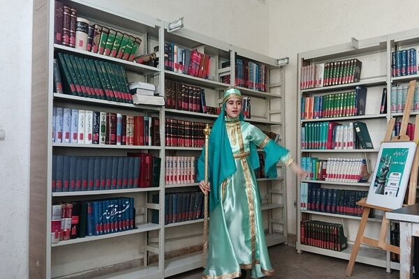 محفل «مام وطن» با طنین شاهنامه‌خوانی در کتابخانه مرکزی علامه امینی شهرستان قدس