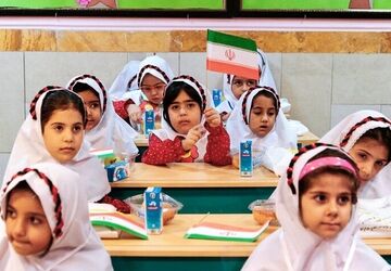 شور نخستین گام؛ ثبت‌نام کلاس‌اولی‌ها آغاز شد