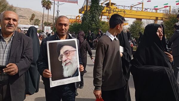 راهپیمایی 22 بهمن در شیراز برنامه دشمن را برچید