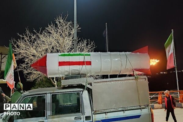 هستیم بر عهدی که بستیم تا آخر جان