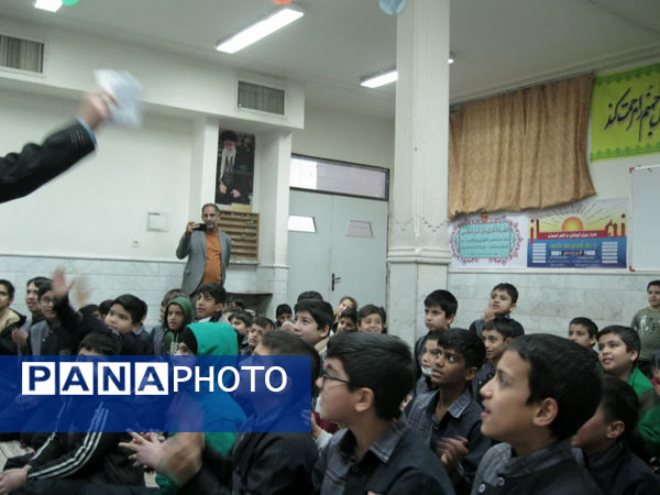 برگزاری پیش‌اجلاسیه نماز در دبستان سمیه قم