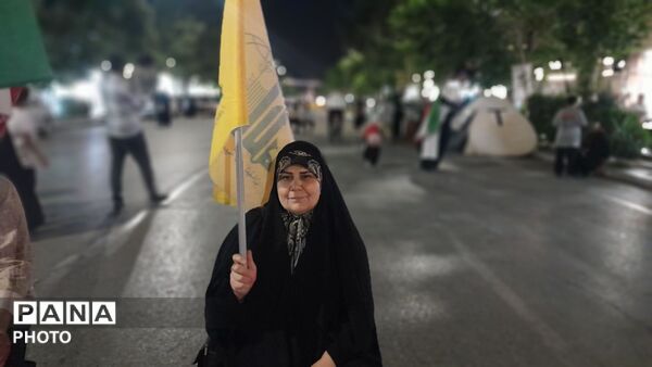  باز هم قراره شبانه مردم در حسینیه امام خامنه‌ای نیشابور