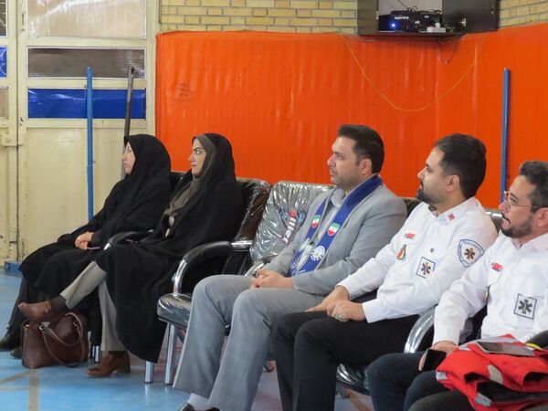 همایش پیشگیری از آسیب‌های چهارشنبه سوری در دبیرستان نرجس بجنورد