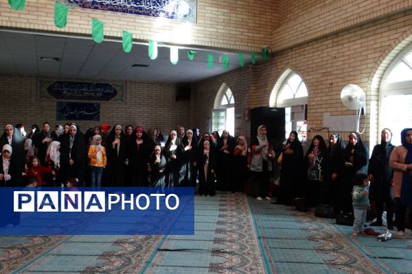 مسجدالقرآن غرق در شادی میلاد کریم اهل بیت(ع)