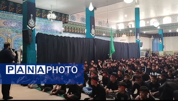 اجتماع بزرگ احلی من العسل در شهرستان برخوار