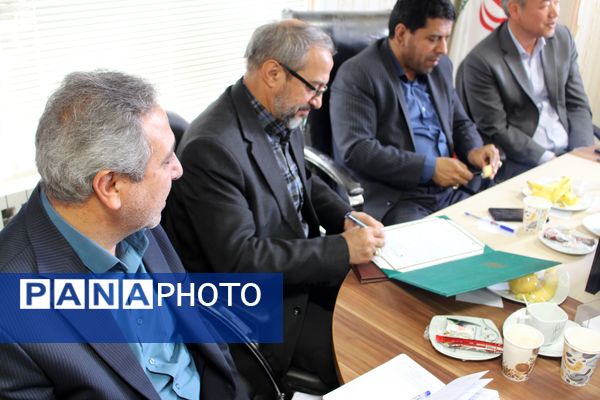 اولین جلسه هیات مدیره مجمع خیرین مدرسه‌ساز خراسان رضوی در سال جدید