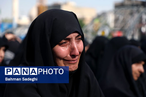 اجتماع مردم تهران در میدان ولیعصر (عج)