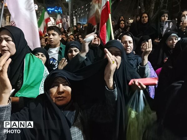 بیست و نهمین موج موشک از جنس مردم