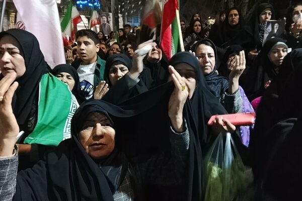 بیست و نهمین موج موشک از جنس مردم