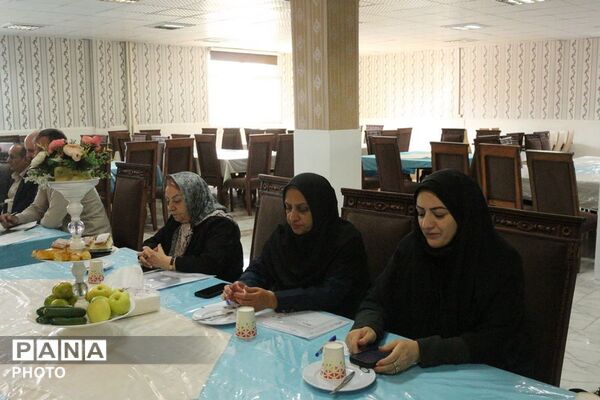 میزبانی آموزش‌و‌پرورش فیروزکوه از نشست شورای مؤسسان شهرستان‌های استان تهران