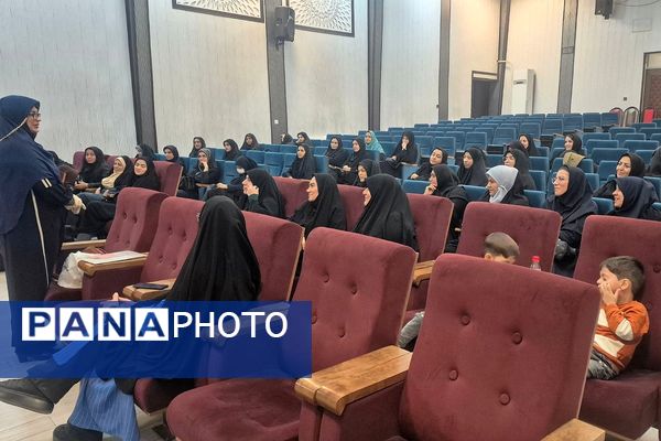 کارگاه آموزش مهارت‌های تشکیلات سازمان دانش‌آموزی ویژه مربیان کهریزک 