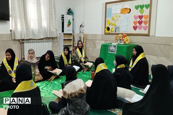 محفل انس با قرآن کریم در آموزشگاه شهید مجید دهنوی نیشابور