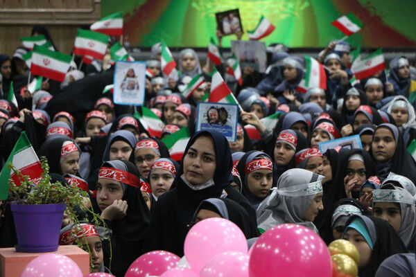همایش دختران حاج قاسم 