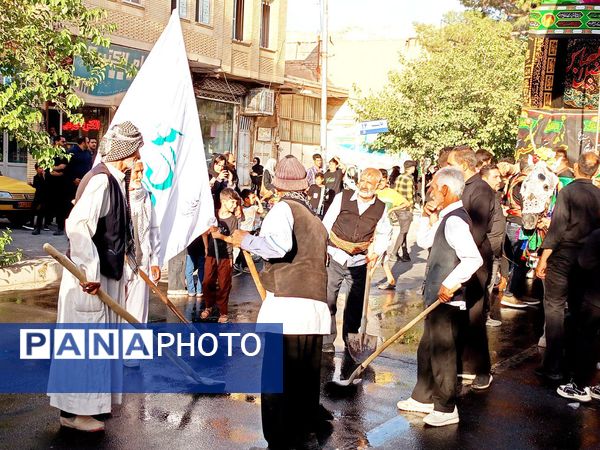 حرکت نمادین کاروان بندی اسد روستای فدافن و آیین نخل گردانی در کاشمر 