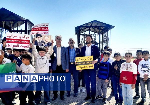 غبارروبی گلزار شهدای روستای نمرور توسط دانش‌آموزان