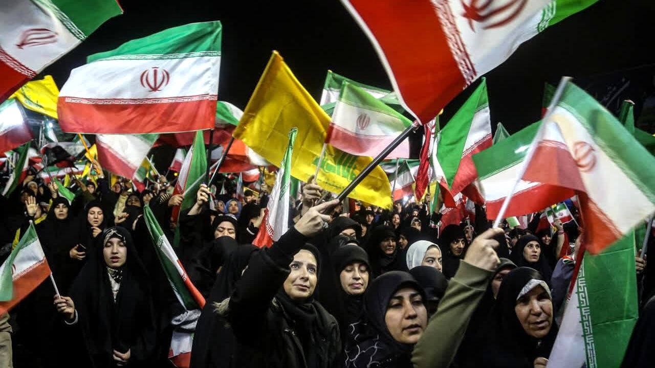 پنجاه و چهارمین موج حضور مردم در خیابان‌های کرج 