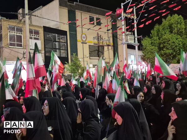 مراسم چهلم دانش‌آموزان شهید مدرسه شجره طیبه میناب در شهر تفت
