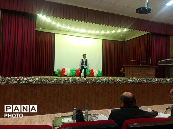 جشنواره فرهنگی هنری دربخش تئاتر عروسکی ونقالی خوانی ویژه پسران ابتدایی 
