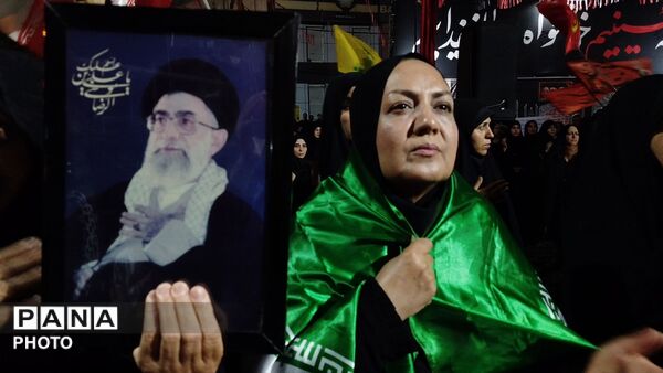  انتظار مردمانی پرشور، برای آخرین دیدار از قائد شهید امت