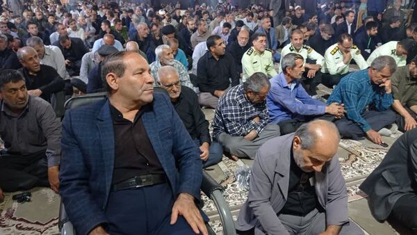 حضور پرشور مردم در نماز جمعه یاسوج