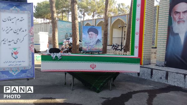 مراسم گرامیداشت هفته دفاع مقدس در گلزار شهدای شهرستان نیشابور 
