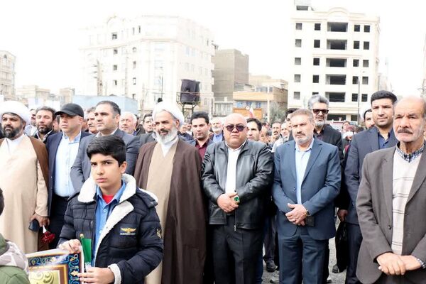 حماسه حضور مردم غیور باقرشهر و کهریزک در راهپیمایی ۲۲بهمن