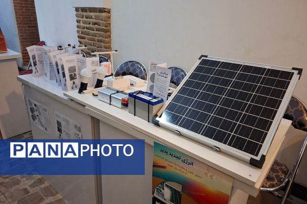 بازدید دانش‌آموزان دبستان صدیقی از آیین اختتامیه رویداد ملی دارالفنون