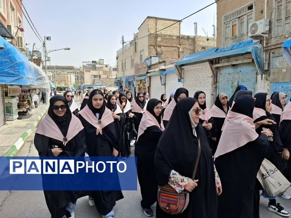 اعزام دانش‌آموزان هادی‌شهری به مشهد مقدس