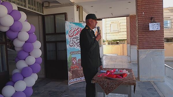 زنگ مهر و مقاومت در هنرستان حضرت زهرا(س) بن به صدا درآمد