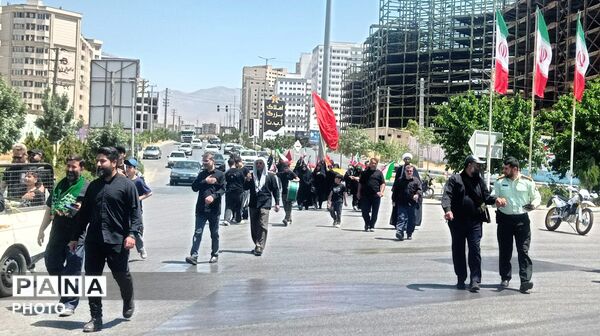 دسته عزاداری شهدای  ایران خودرو در ظهر عاشورا