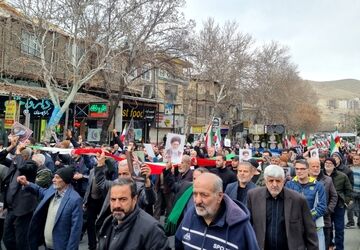 مردم رودهن با خامنه ای جوان بیعت کردند