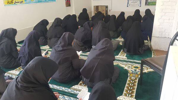 دوشنبه‌های امام حسینی در مدرسه گلشاد خلیل آباد