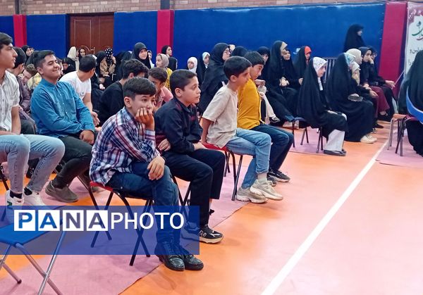 آیین اختتامیه طرح اوقات فراغت تابستانه و نمایشگاه مدرسه انقلاب در شهرستان فیروزکوه