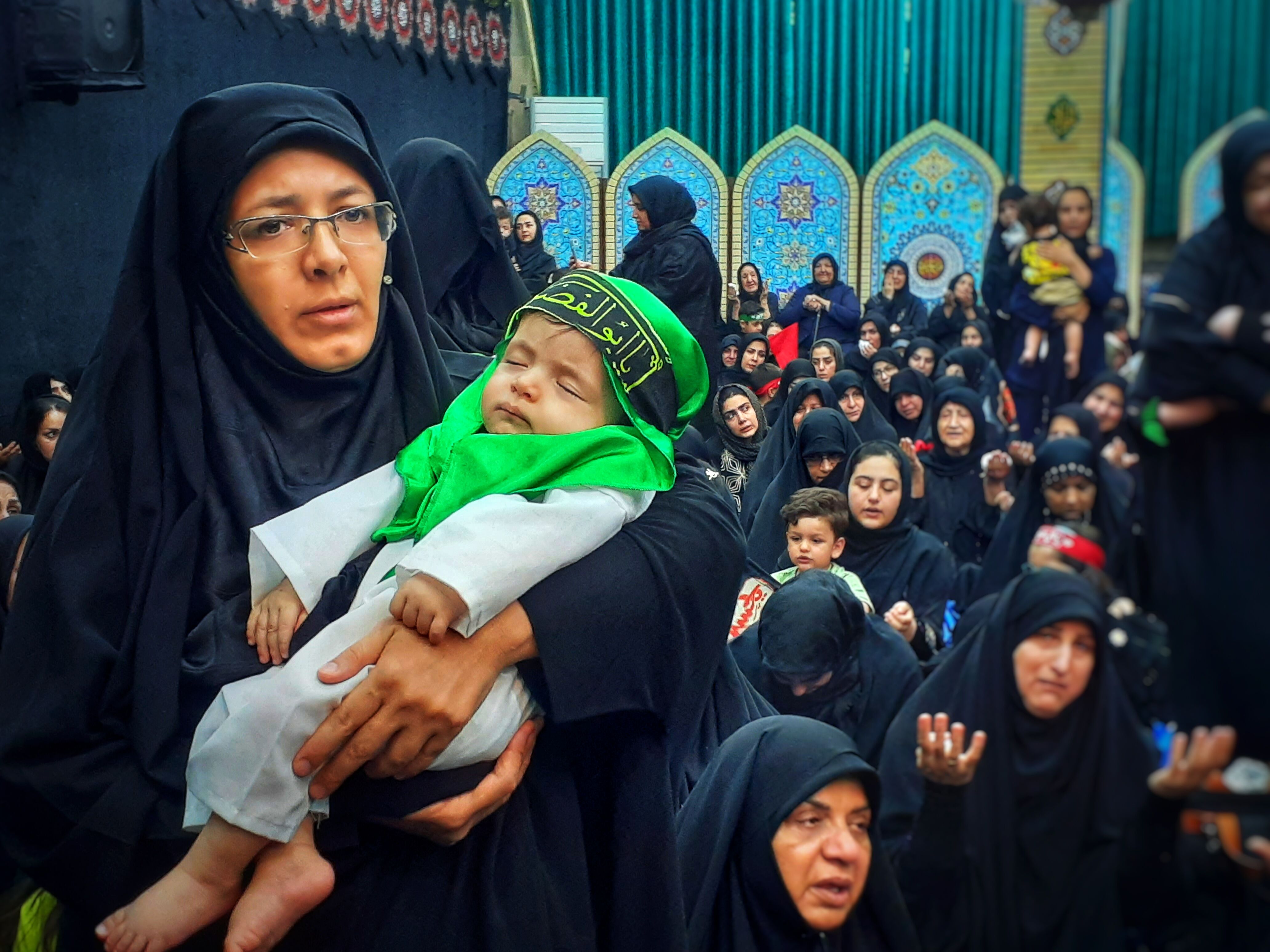 حماسه عشق و وفا در جمع شیر‌خوارگان حسینی