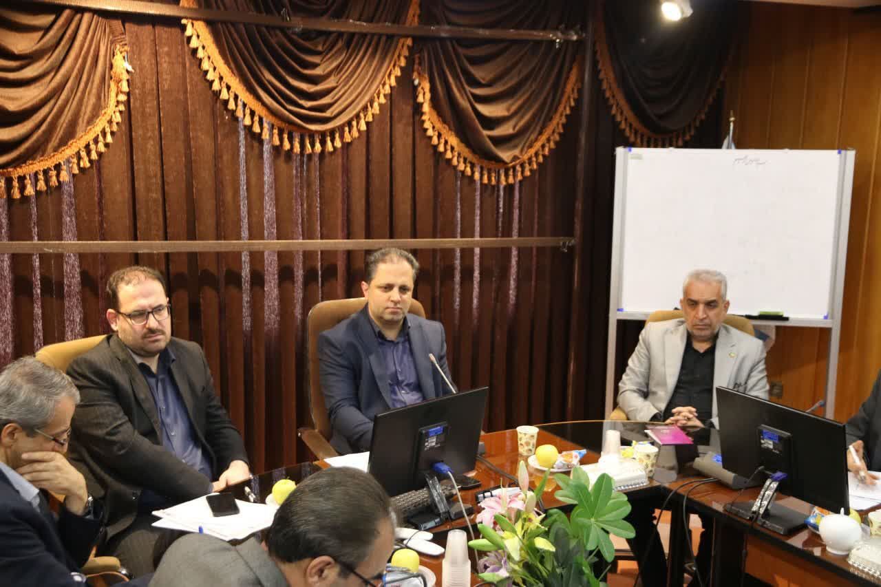 همدان در آغوش ۴۵۰ هزار میهمان هیچ‌گونه کمبودی در کالاهای اساسی ندارد 