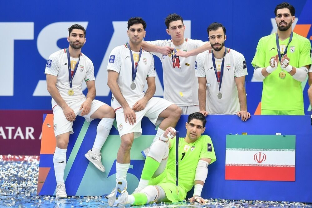 مردان طلایی فوتسال ایران به میهن بازگشتند+فیلم