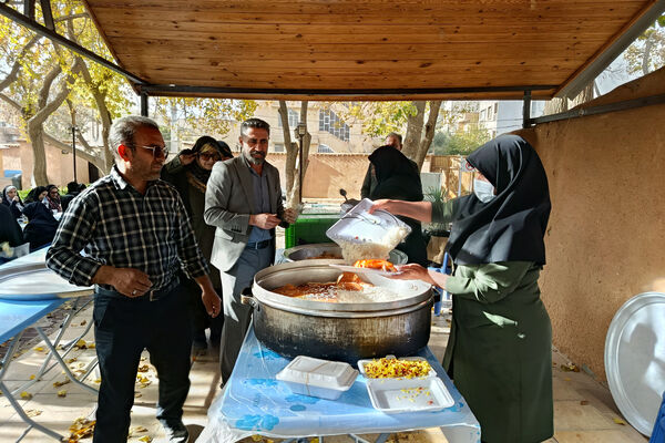 محفل صمیمی کارکنان اداری ناحیه ۴ شیراز به مناسبت روز زن