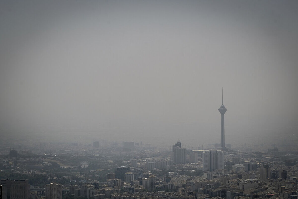 هوای تهران همچنان آلوده‌ است