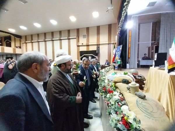 آیین بزرگداشت مقام معلم در شهرستان ابهر با حضور مسئولان استانی و شهرستانی