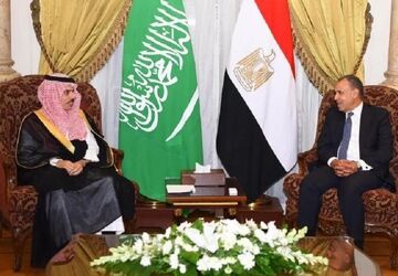 گفت وگوی وزرای خارجه مصر و عربستان درباره غزه و سودان/برگزاری کنفرانس بین‌المللی قاهره