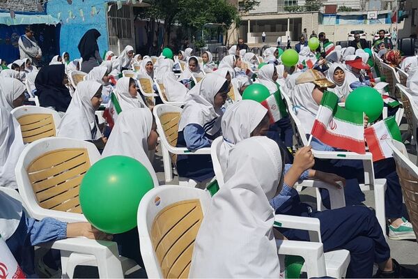 مراسم روز زمین پاک در دبستان دخترانه معراج ناحیه۲ بهارستان