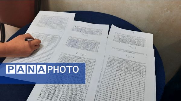 اولین نشست روسای تشکل‌های دانش‌آموزی مدارس سمپاد استان در دبیرستان فرزانگان ۲دوره دوم ناحیه۷ مشهد 