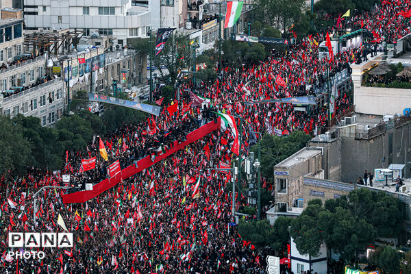 تشییع پیکر رهبر شهید انقلاب در مشهد مقدس-۱
