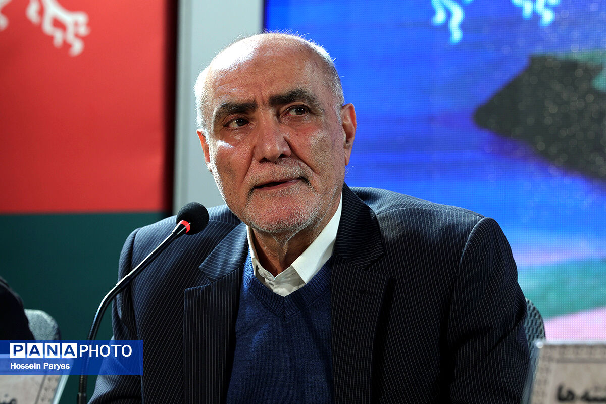 منوچهر محمدی: هلهله‌ جانیان عمر کوتاهی دارد/ اینجا کربلاست و جز زیبایی نمی‌بینیم