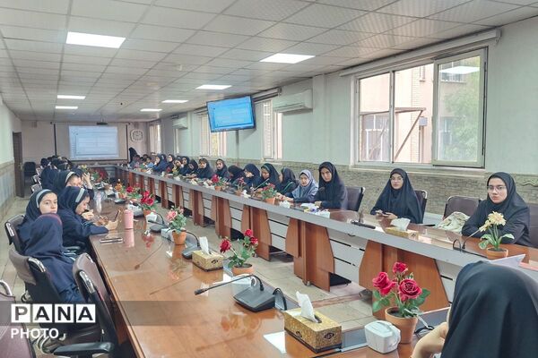 آغاز مسیر فعالیت رسانه‌ای دانش‌آموزان جدیدالورود پانا در قرچک
