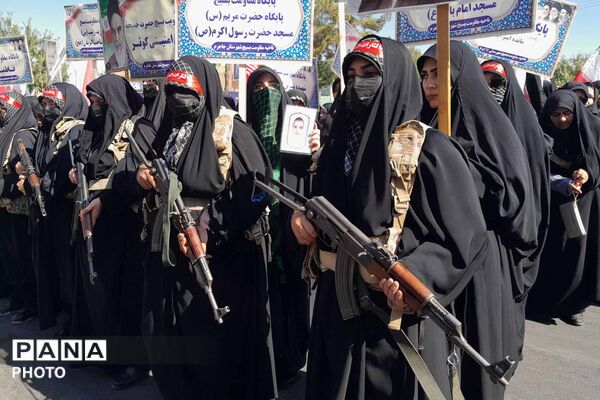 «جانفدایان»؛ نمایش آمادگی و هماهنگی در میدان