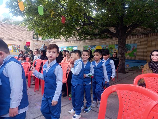 جشن غنچه‌های  کودکستان مهر و ماه آشخانه 