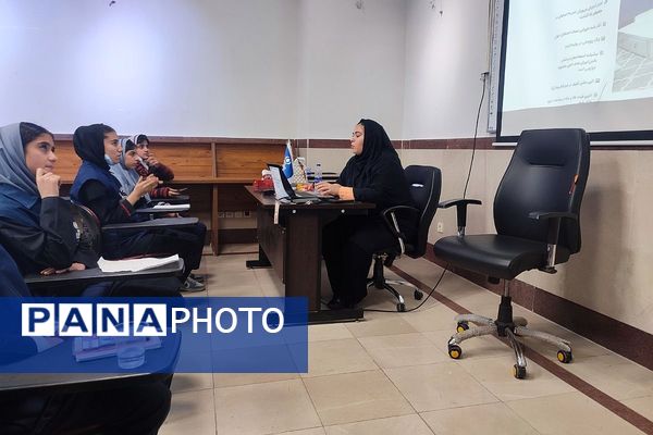 جلسه توانمند سازی دانش آموزان خبرنگاران پانا شهرستان قدس