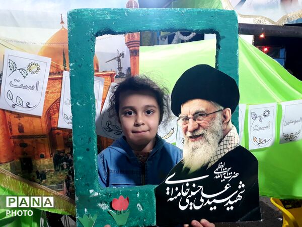 حضور فعال موکب «مهد آدینه» ستاد نماز جمعه در جشن‌های عید غدیر تویسرکان