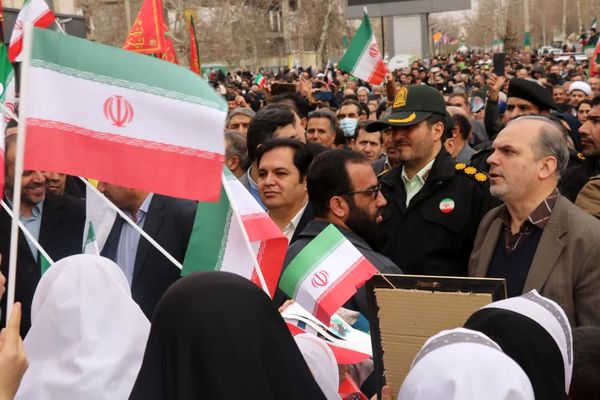 اقتدار مردم نظرآباد در راهپیمایی ۲۲ بهمن